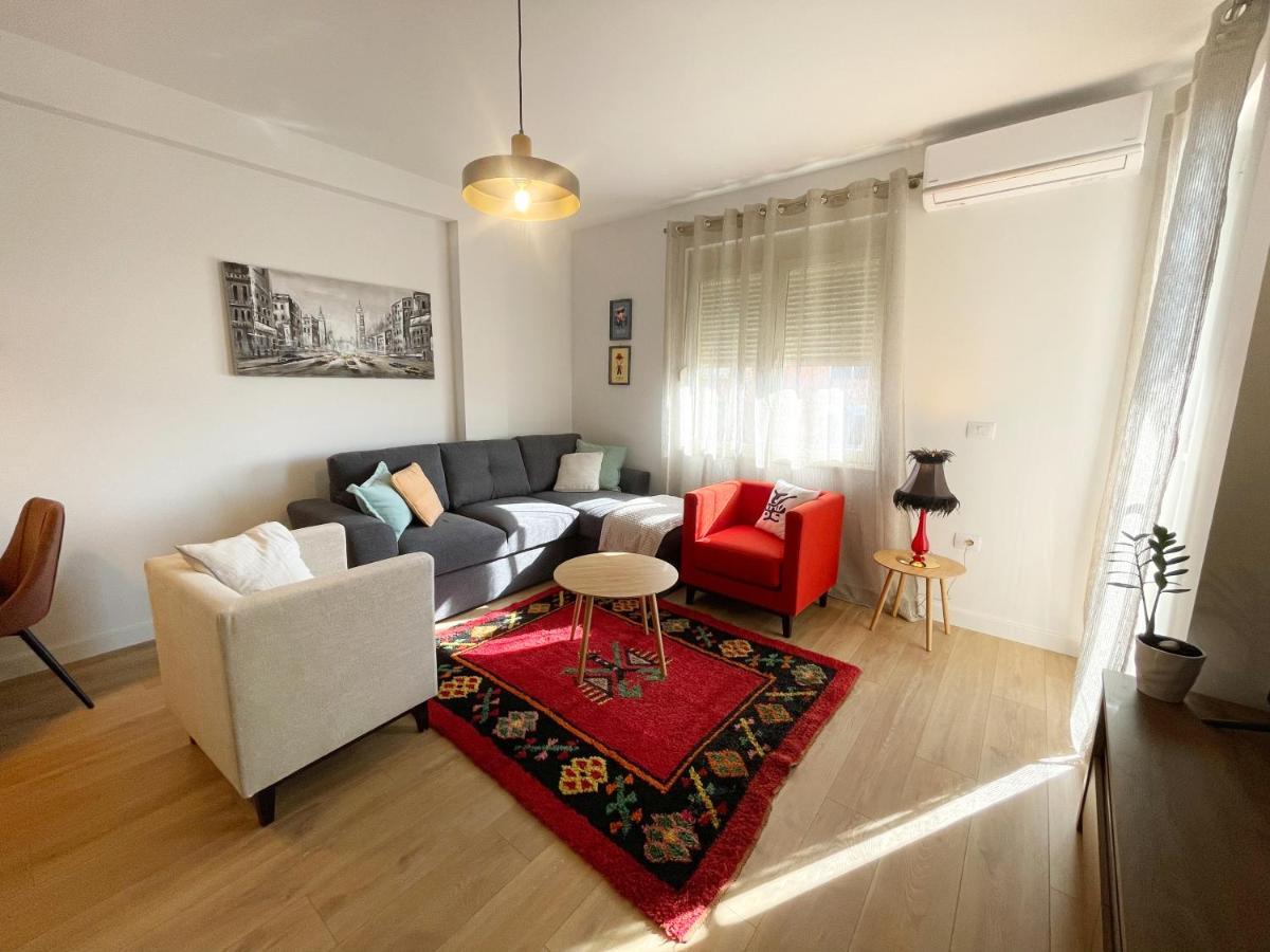 Apartment Metro *