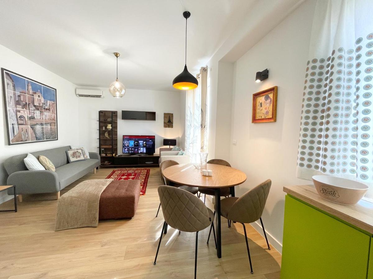 Apartment Metro *