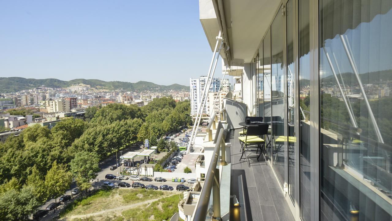 Metro Tirana